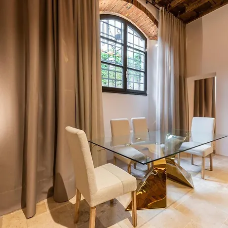 Apartment La Bottega Del Ferro By Mmega