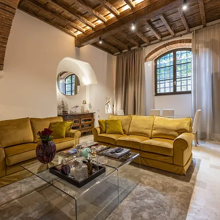 La Bottega Del Ferro By Mmega Appartement