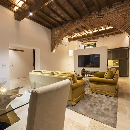 La Bottega Del Ferro By Mmega Appartement